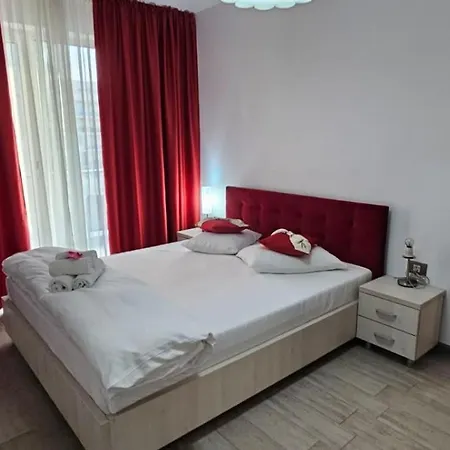Apartment Azizi Beachfront & Pool Langa Plaja Gym