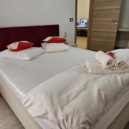 Apartment Azizi Beachfront & Pool Langa Plaja Gym Navodari